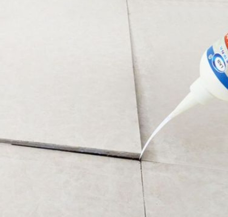 鼎湖瓷砖空鼓维修公司分享卫生间瓷砖脱落的原因可能有以下几点